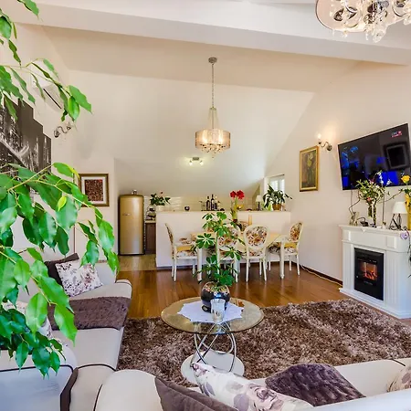 Apartment Klio