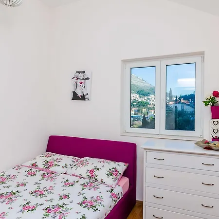 Apartment Klio *
