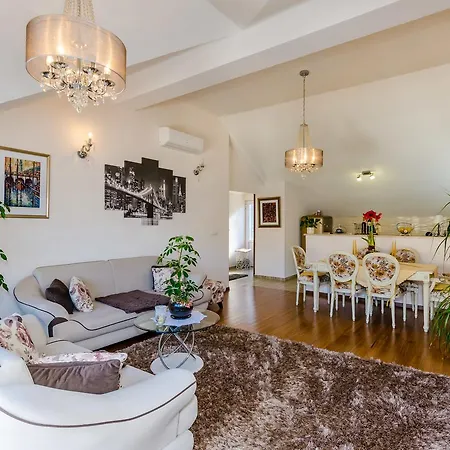 Klio Apartment